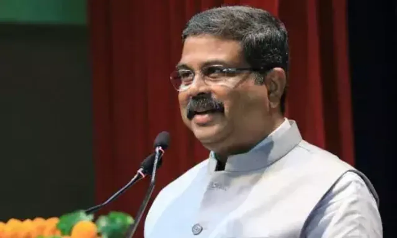 Education Minister Dharmendra Pradhan ' Praised ' PM Vishwakarma scheme