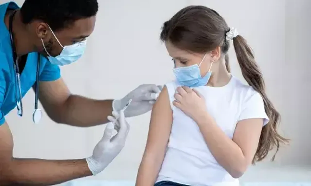 After reaching 60%, vaccination rates in the 15-18 age range begin to decline