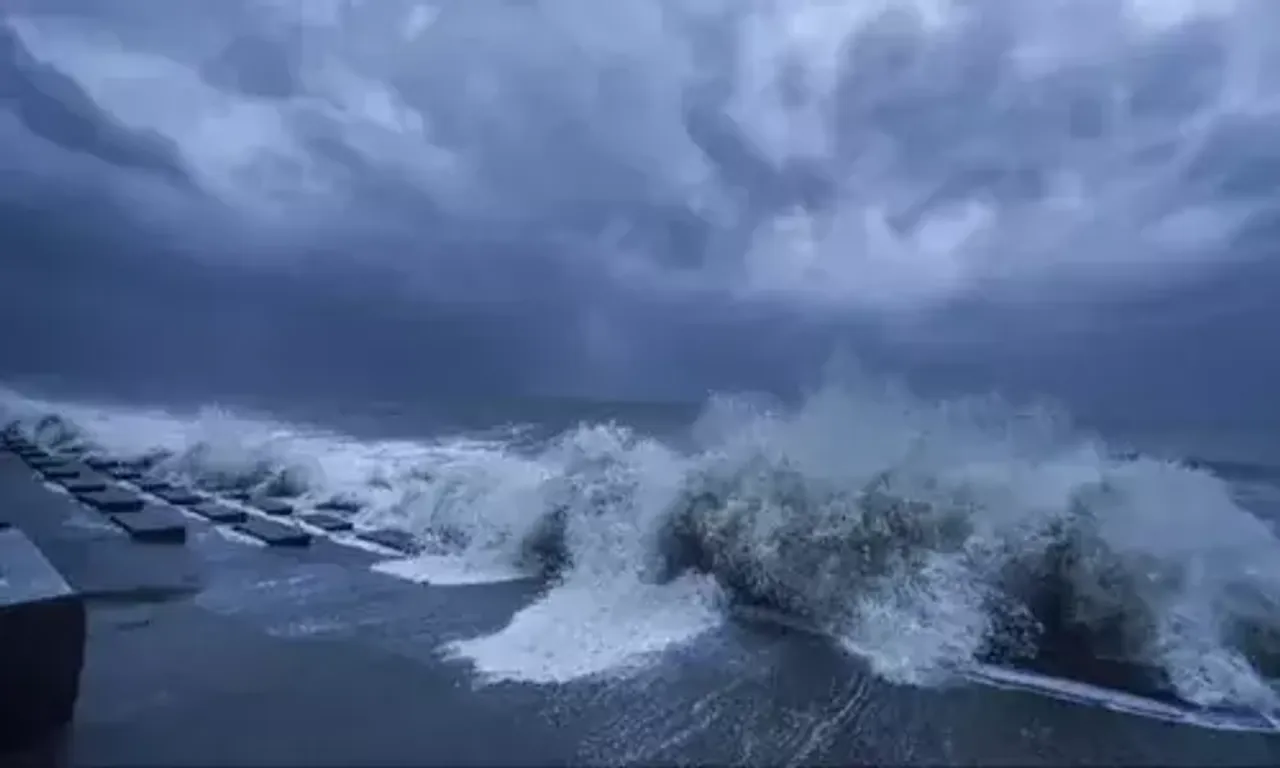 Cyclonic storm Remal weakened and slowly going towards North and North East