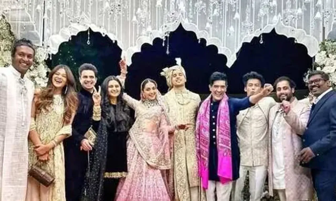 Sidharth Malhotra, Kiara Advani can't stop smiling in unseen wedding pics as they pose with Manish Malhotra