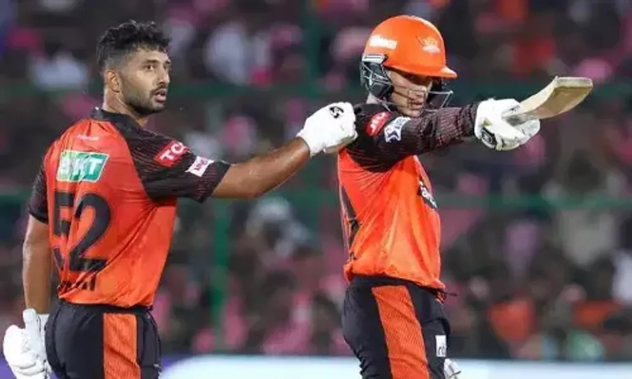 IPL: Sunrisers Hyderabad beat Rajasthan Royals by 4 wickets