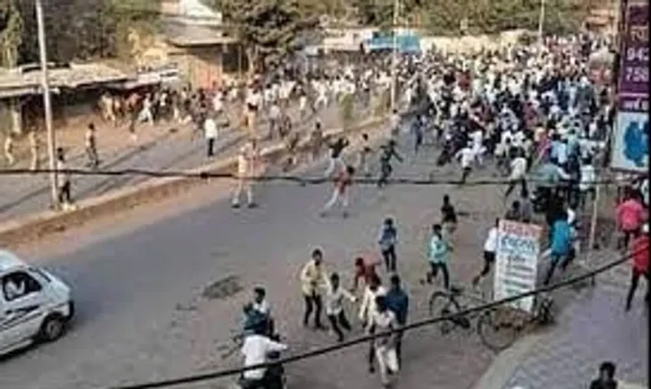 Maharashtra: Lathicharge in Amravati as stones hurled during saffron bandh