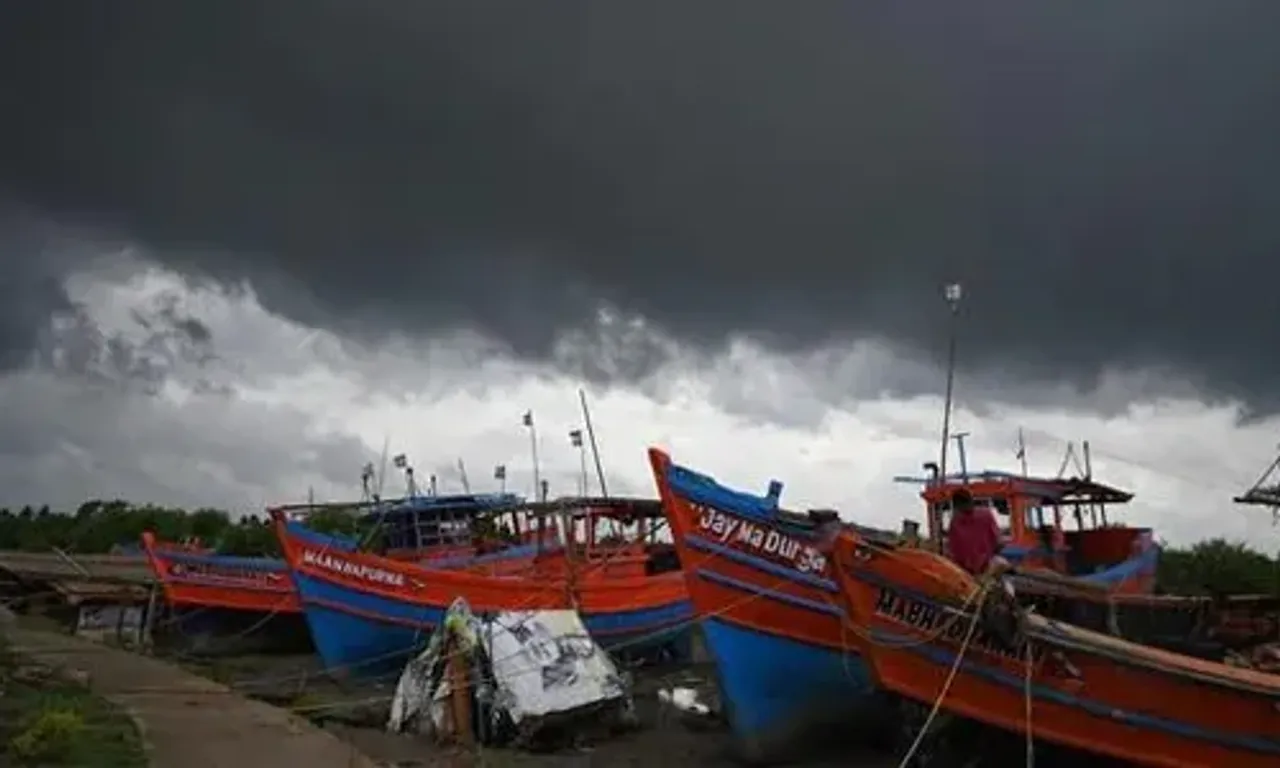 On December 4, cyclone Jawad is expected to hit the east coast