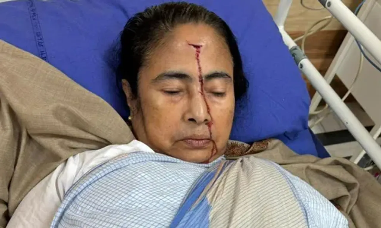 Mamata Banerjee sustains 'major injuries', admitted to hospital