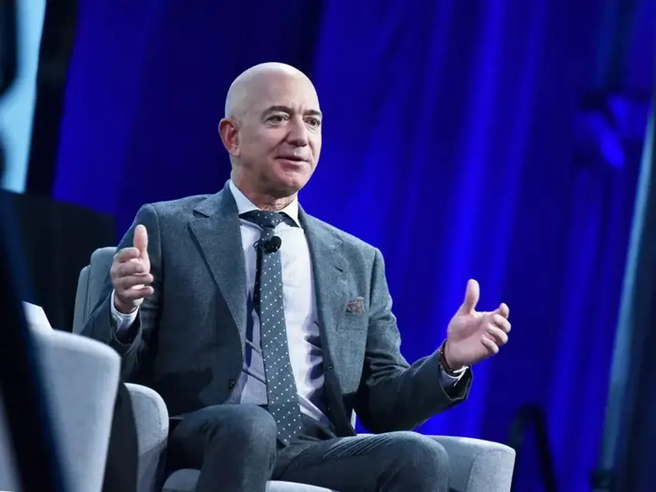 Jeff Bezos to step down as Amazon CEO this year