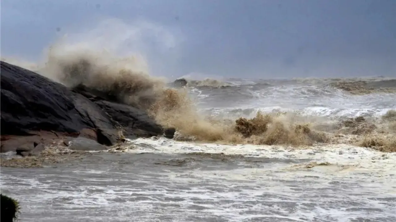 Cyclonic storm YAAS likely to intensify into very severe cyclonic storm during next 12 hours