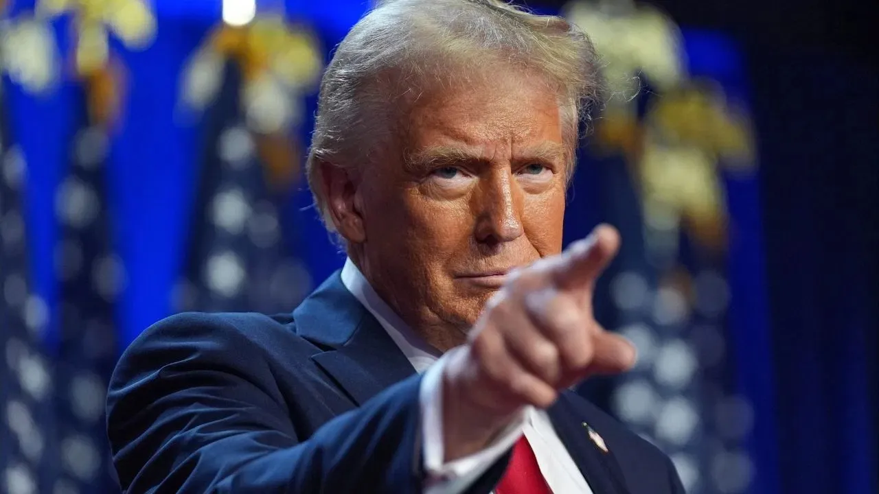 trump002