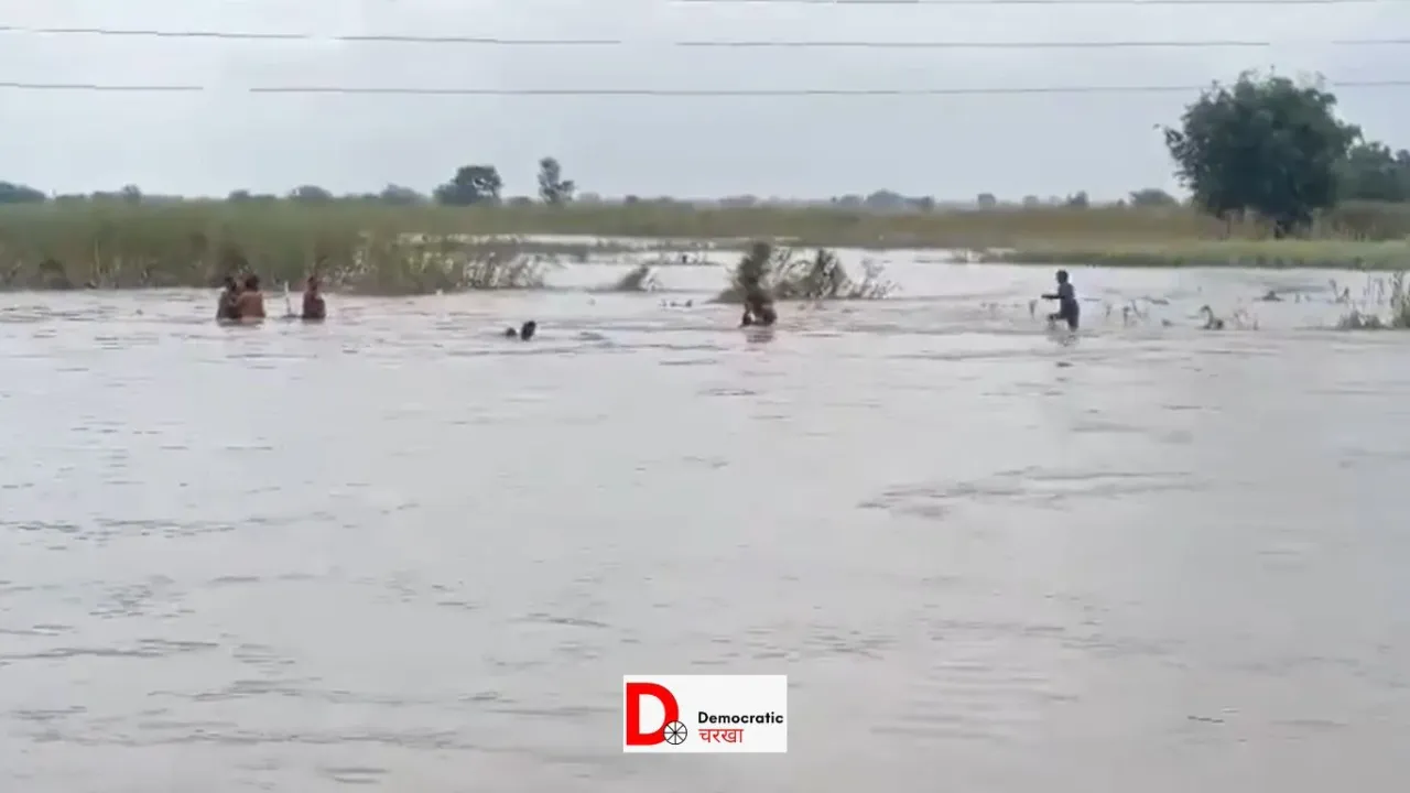 कोसी नदी में डूबी नाव