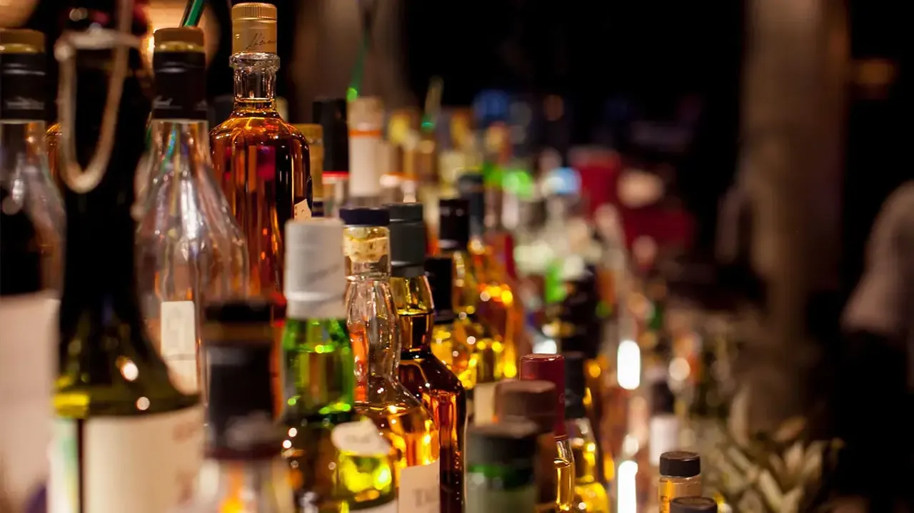 Delhi old liquor policy