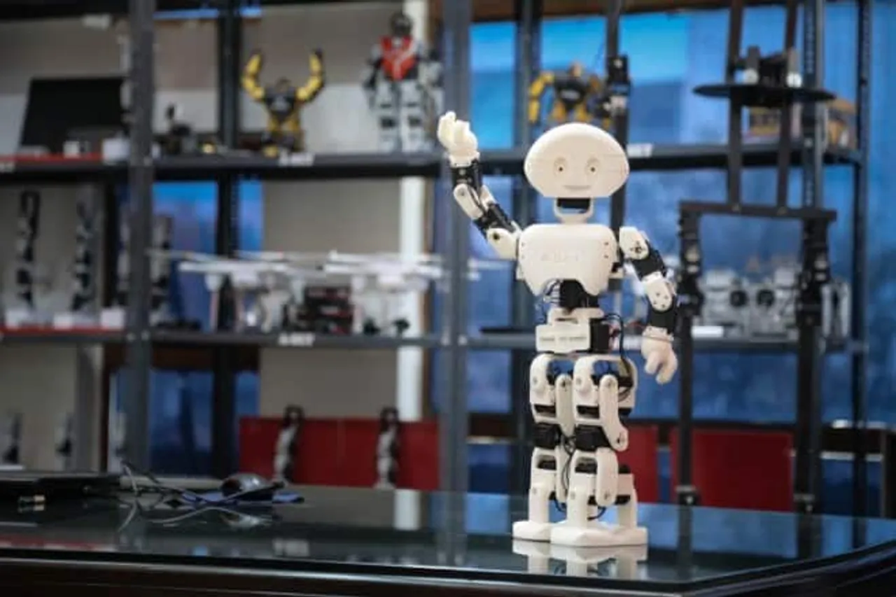 d printed humanoid robot manav mumbai techfest
