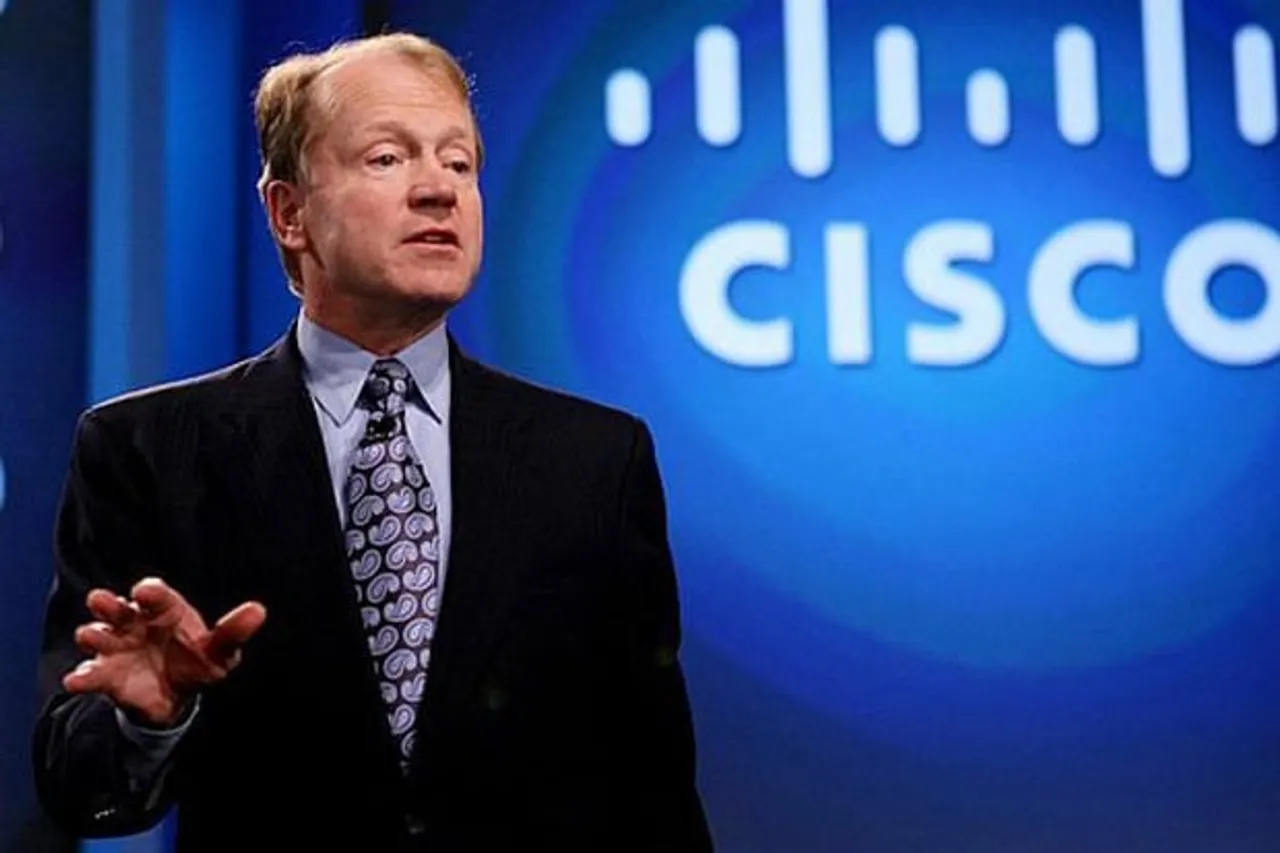 John Chambers meets Modi, to Invest $100 mn in Country Digitization in India