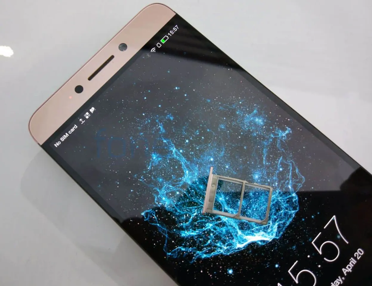 How does LeEco’s Le Max2 fare against the competition?