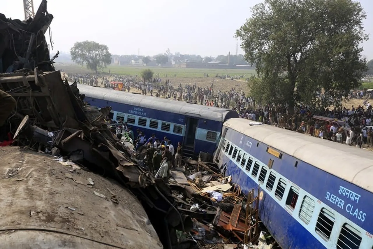 vs train derail in kanpur