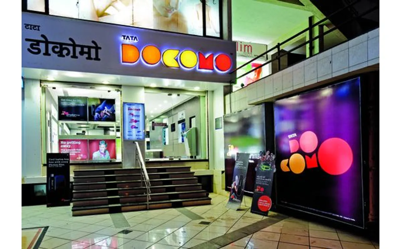 Tata Docomo launches extra talk time celebration offer