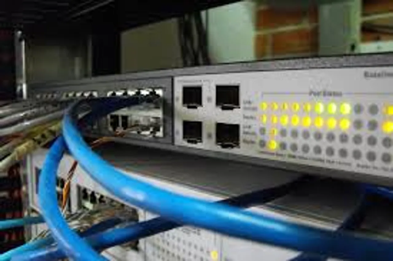 Ixia Ships First 400 Gigabit Ethernet (GbE) Test Solution to Carrier