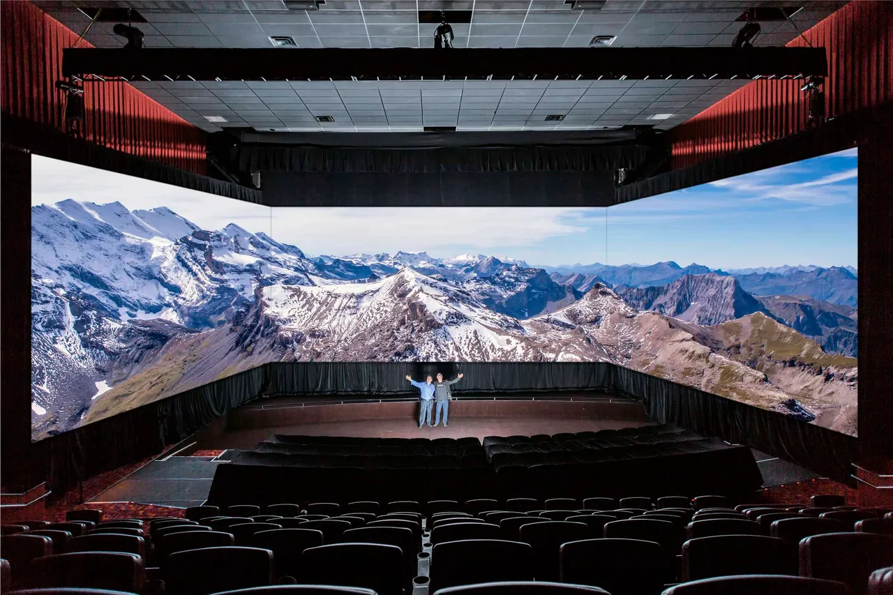Barco demonstrates innovative cinema concepts at CinemaCon