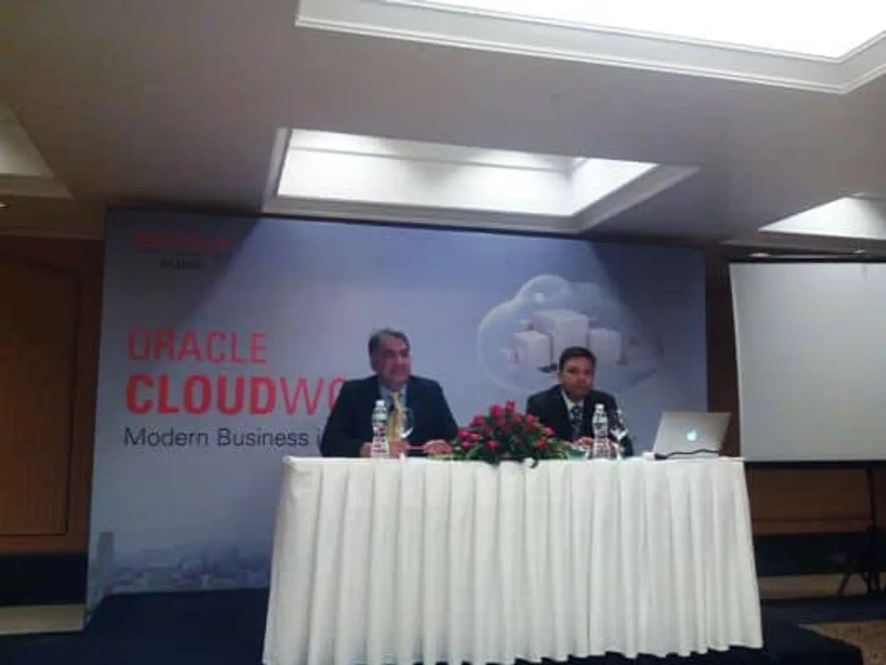 L R Shailender Kumar MD Oracle India and Niraj Kaushik VP Applications Oracle India