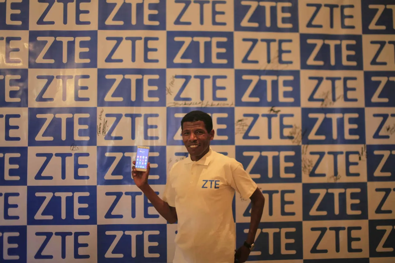 Olympic hero Haile Gebrselassie sporting ZTE smartphone