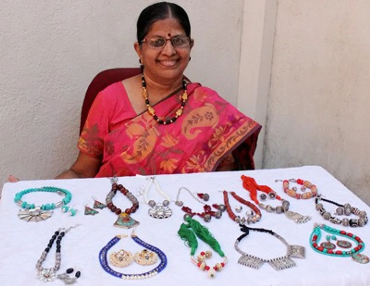 "Chitra's Jewel Art" Jewellery-business-Founder Chitra Manohar's Interview