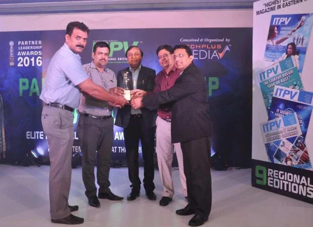 Savera receives the Most Promising 'Sub-Distributor East' Award 2016