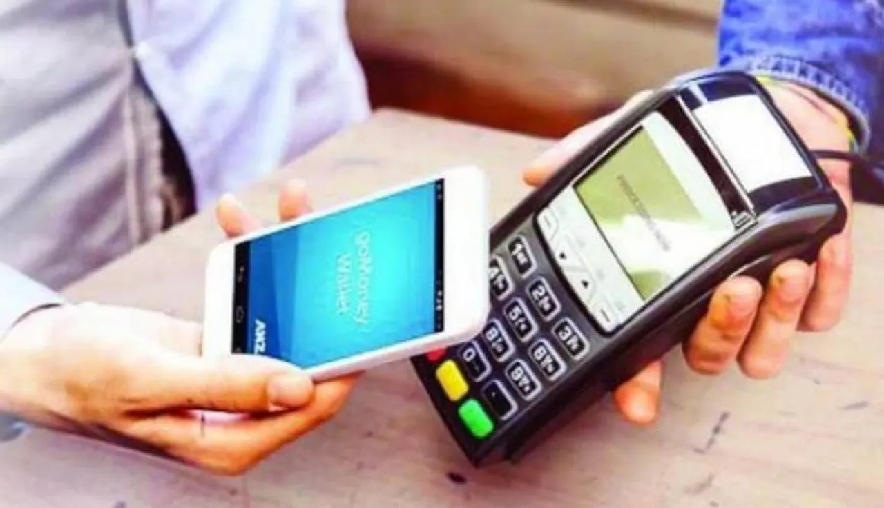 Digital & Cashless Economy: Govt pushes mobile makers for affordable devices