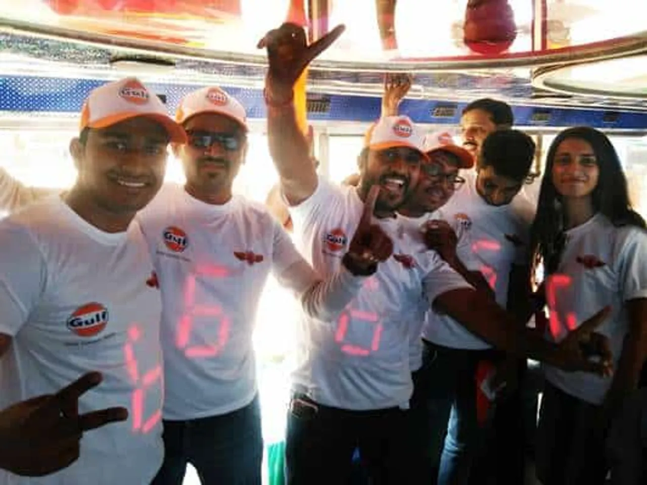 HGS Interactive lights up Rising Pune SuperGiant fans with LED T-shirts