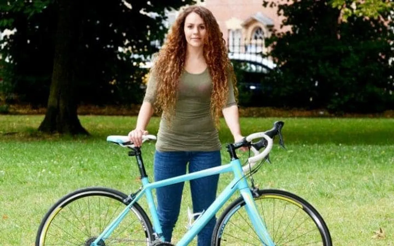 Woman, 'steals' stolen bike, facebook