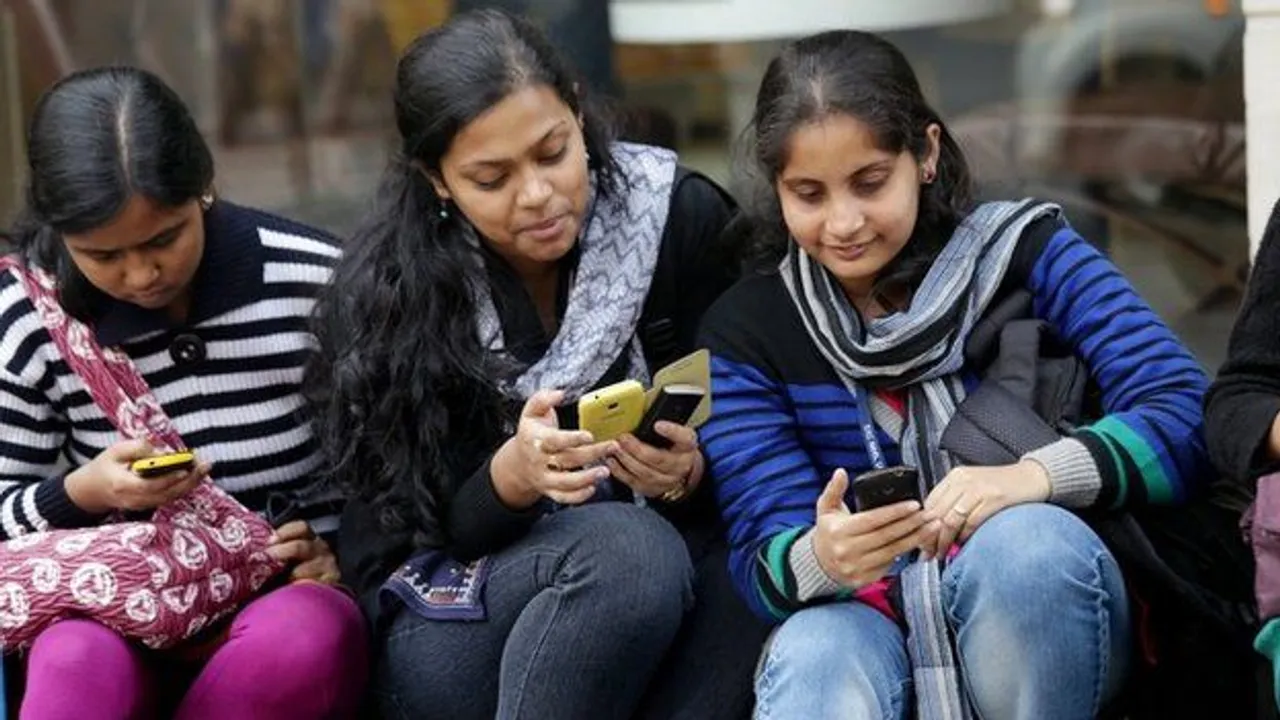 Indians cannot resist free WiFi : Report