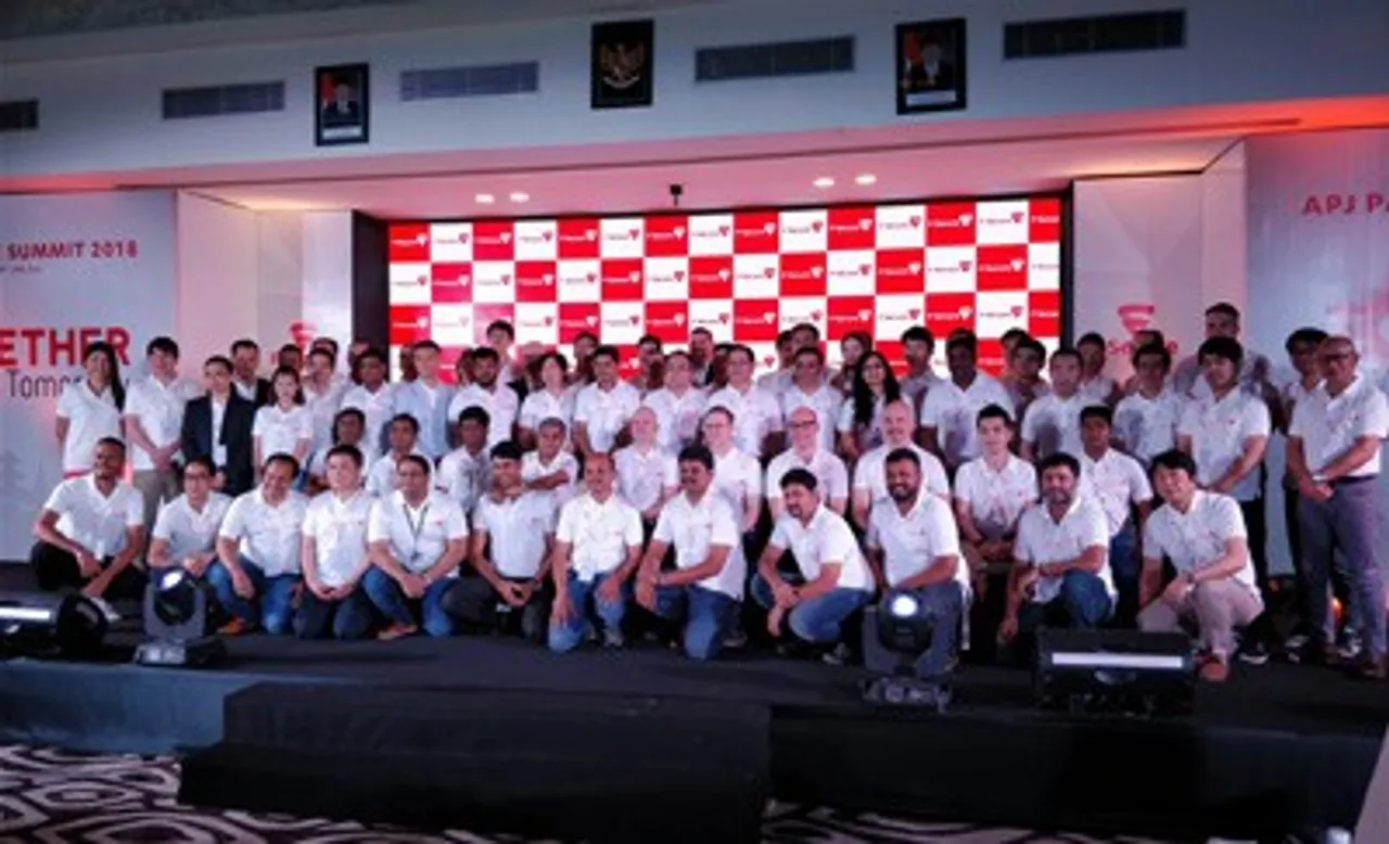 Channel Partners at Meet in Bali low res