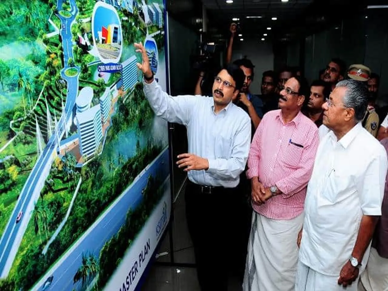 Kerala CM inaugurates first IT building at Cyberpark
