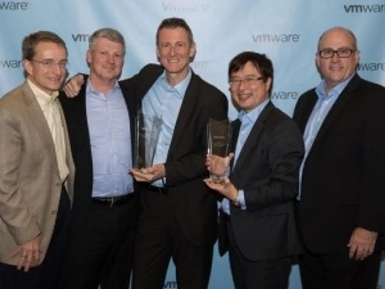 Fujitsu Receives Multiple VMware Partner Innovation Awards