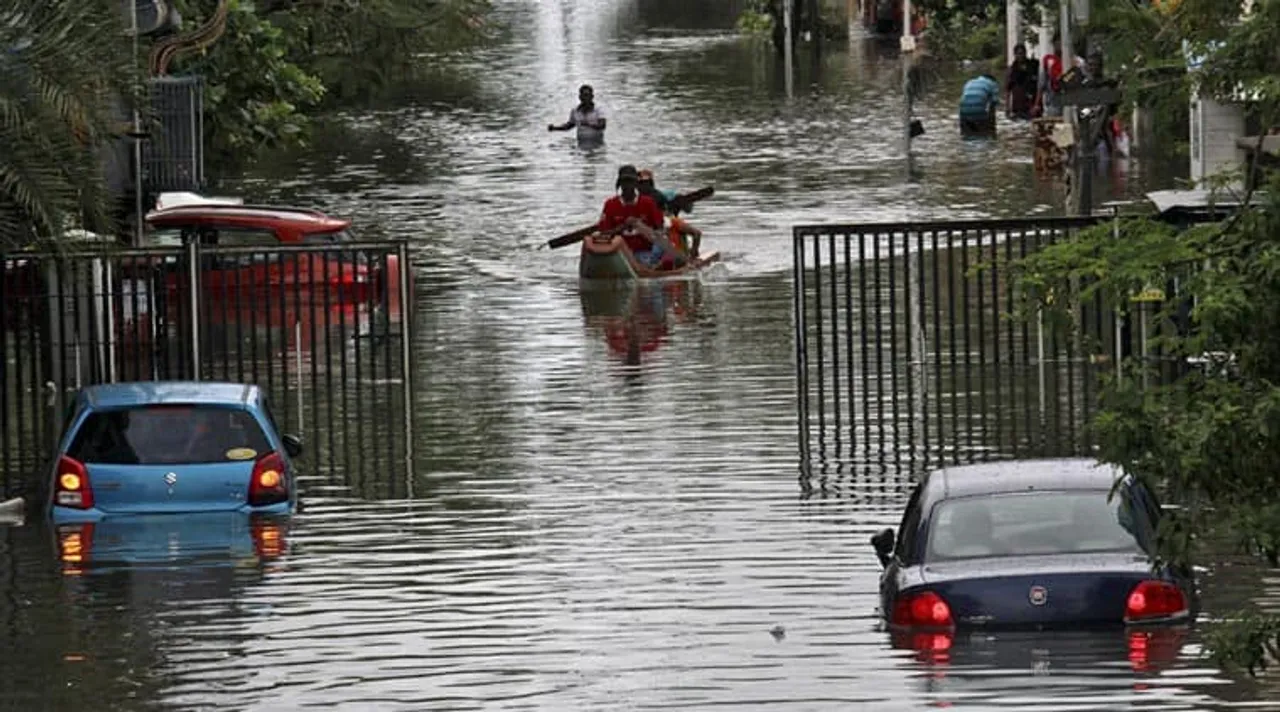 Rashi steps out to assist in relief operations in Chennai