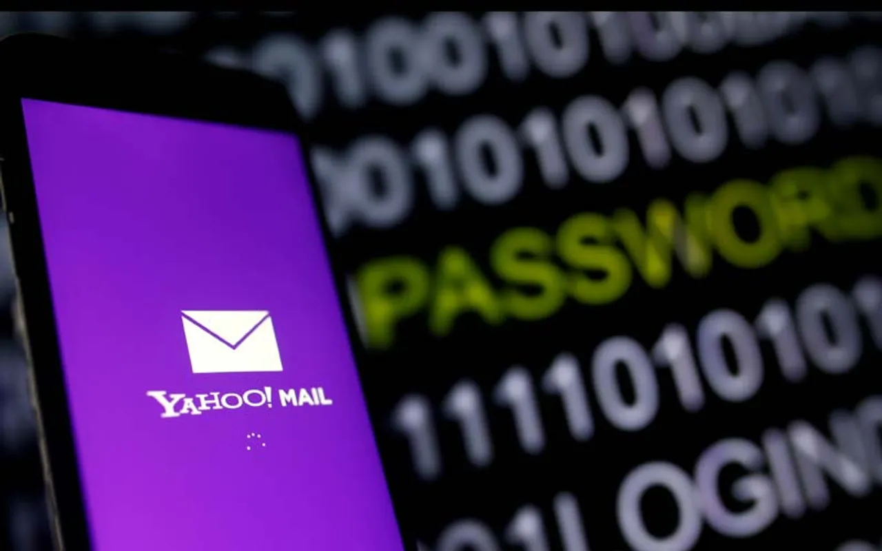 One Billion Yahoo Accounts Hacked