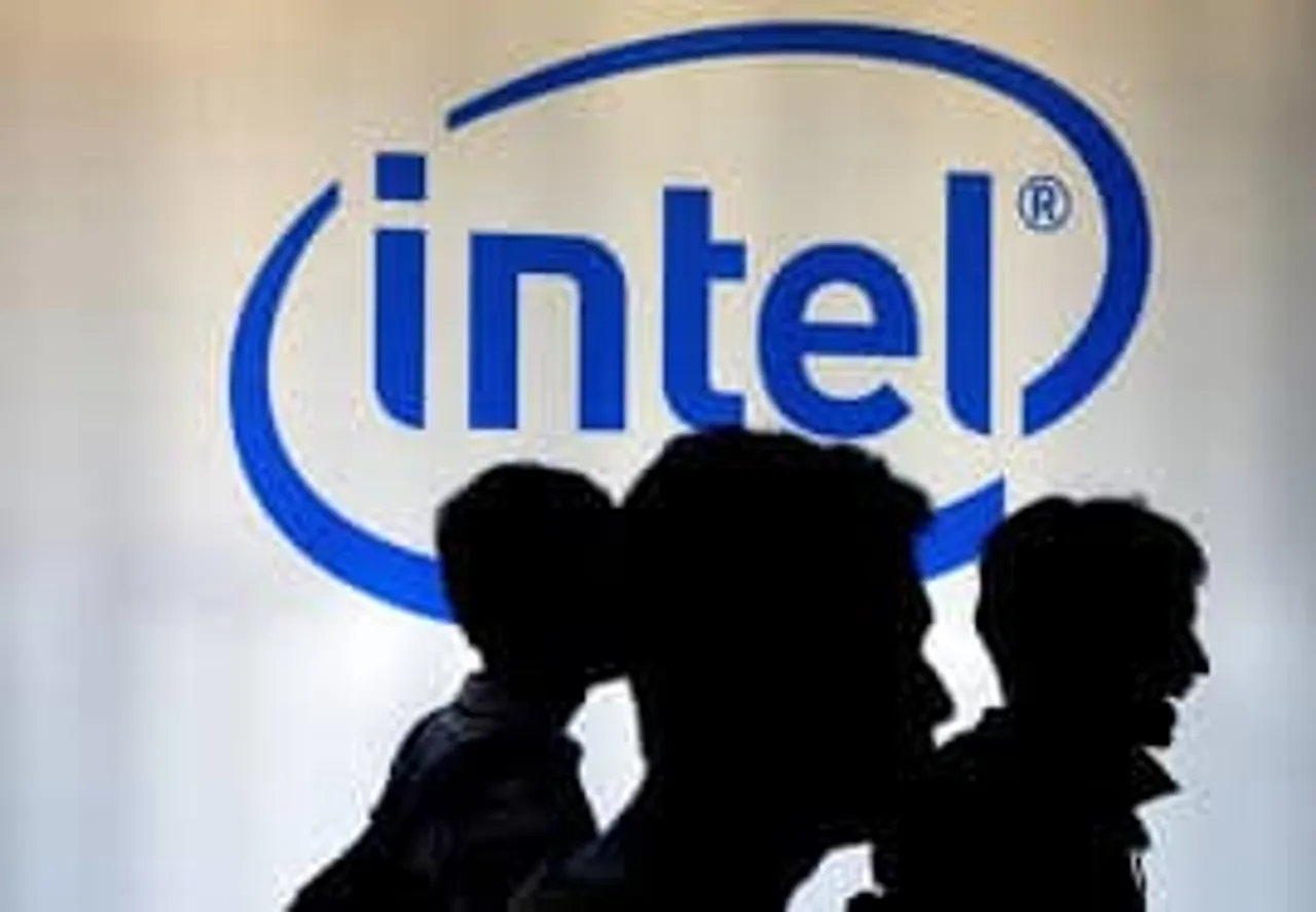 Intel reduces its revenue target by $1 bn