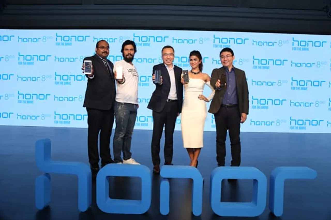 Huawei ‘Honor 8’ featuring dual rear camera debuts in India