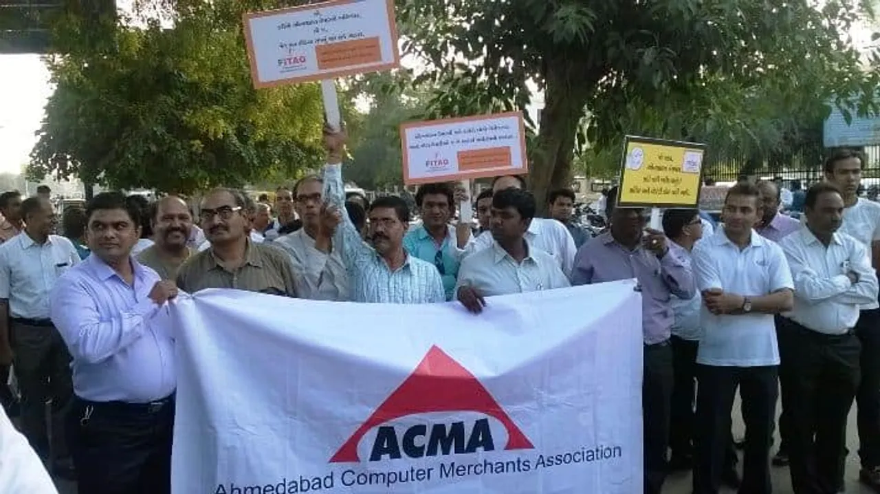 Overwhelming response to FITAG’s Gujarat Bandh against E Commerce