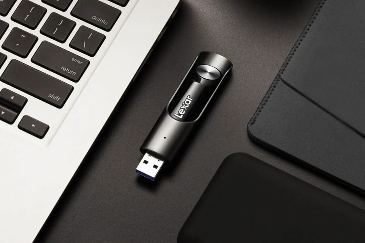 Lexar Announces New P30 USB 3.2 Gen 1 Flash Drive