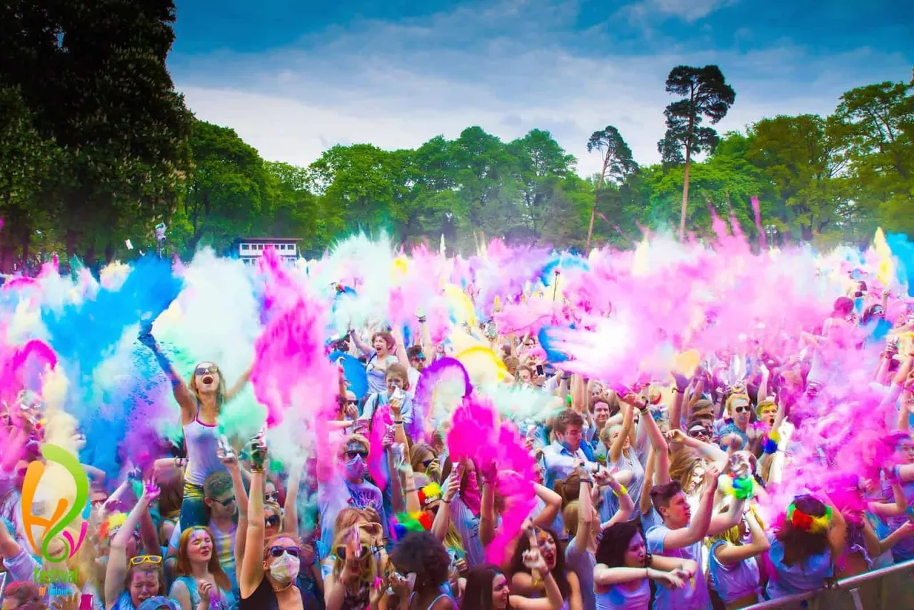 Rock that virtual Holi Party with these Gadgets