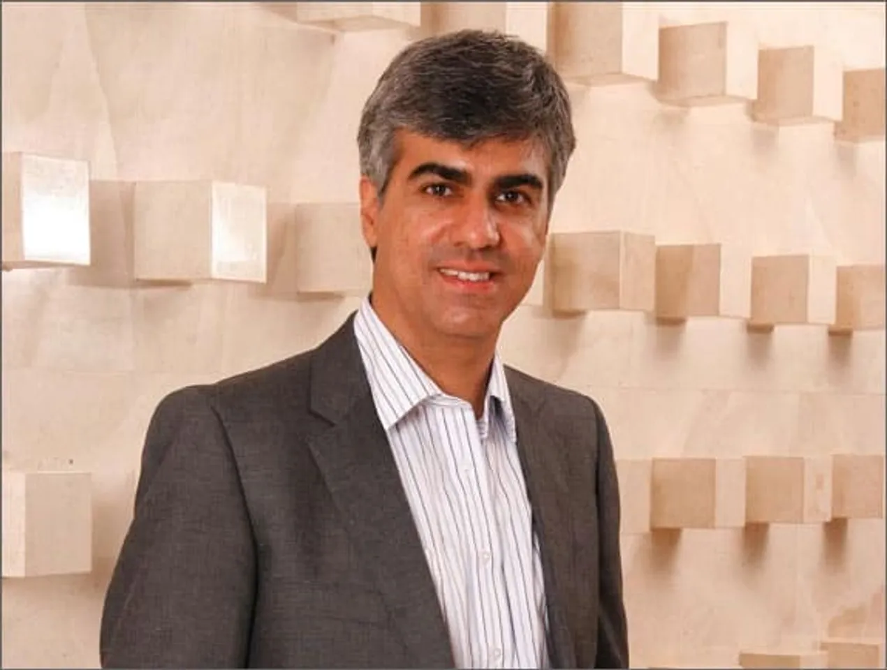 Qualcomm appoints BlackBerry's Sunil Lalvani as India head
