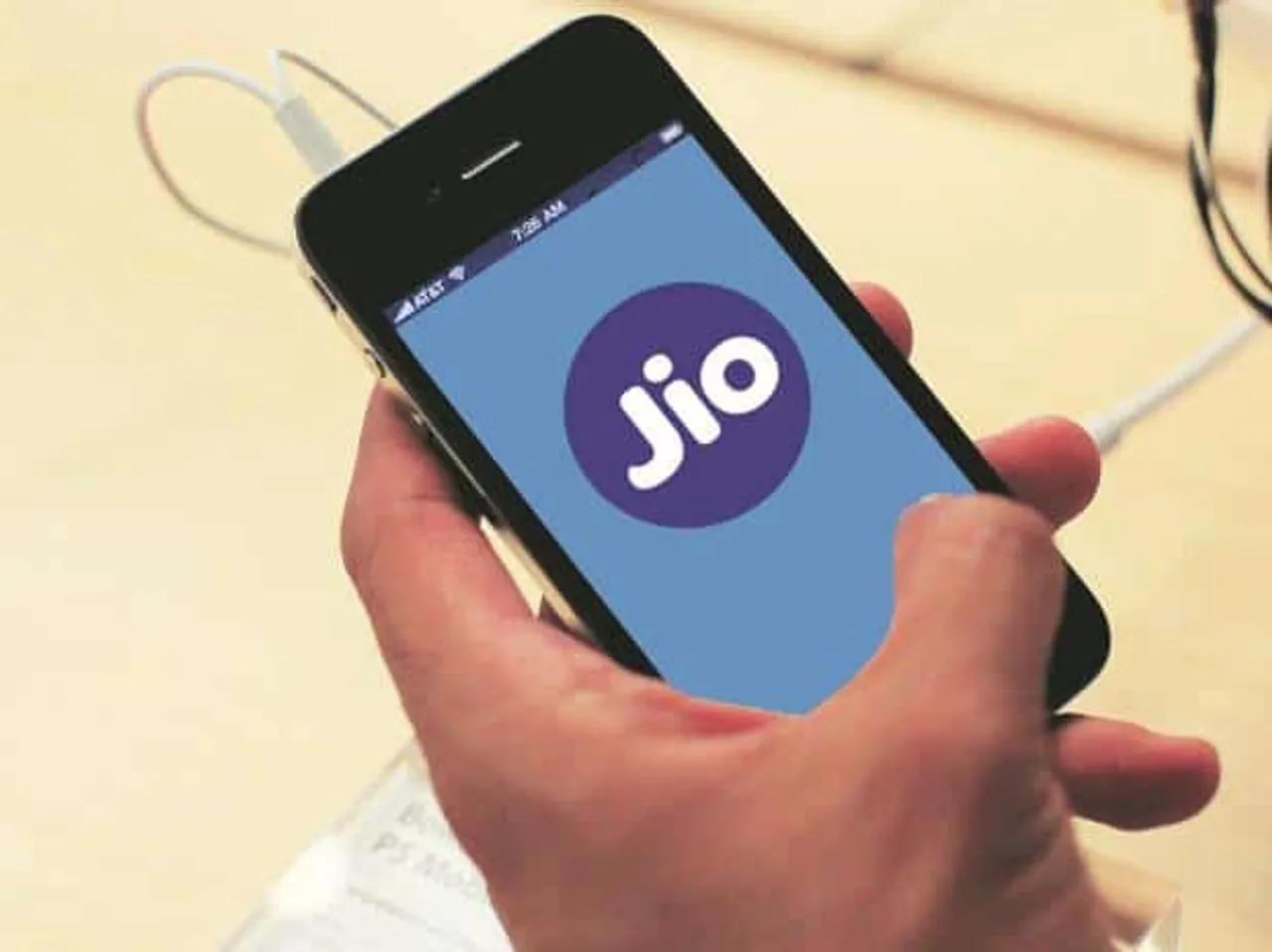 Reliance Jio developing affordable 4G phone with Google: Report