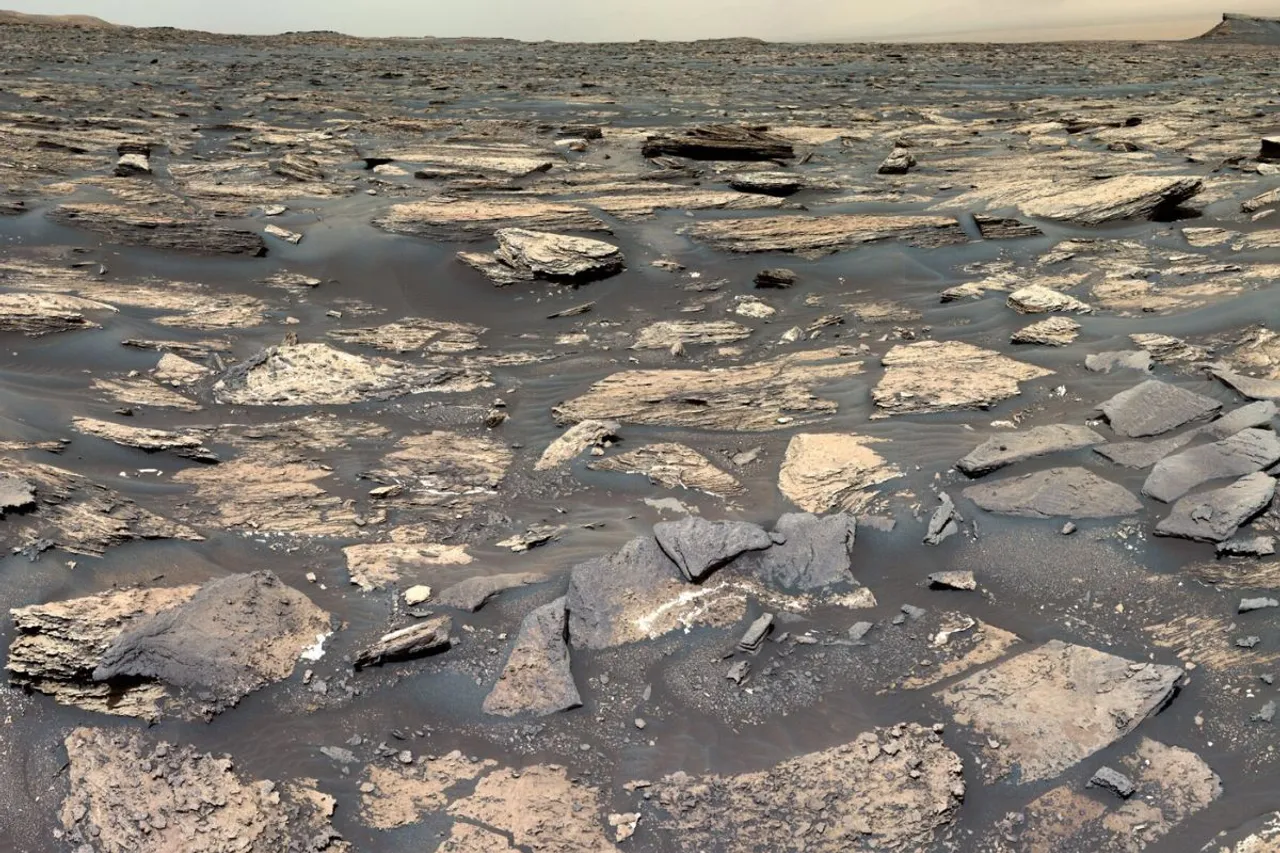 Earth-like environment on ancient Mars