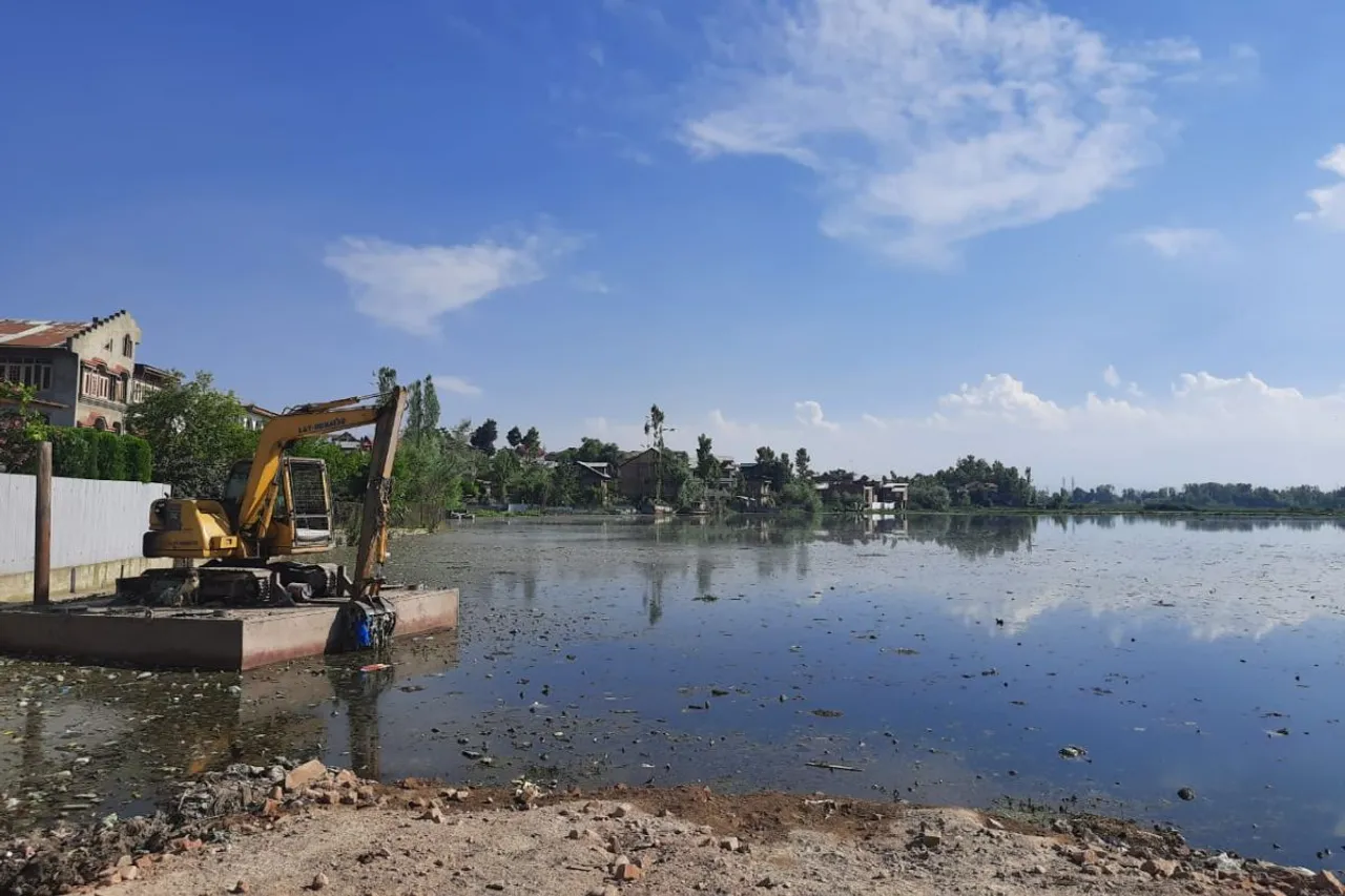 Flood waters and Waterlogging raises fairness concerns in Srinagar’s Smart City Development