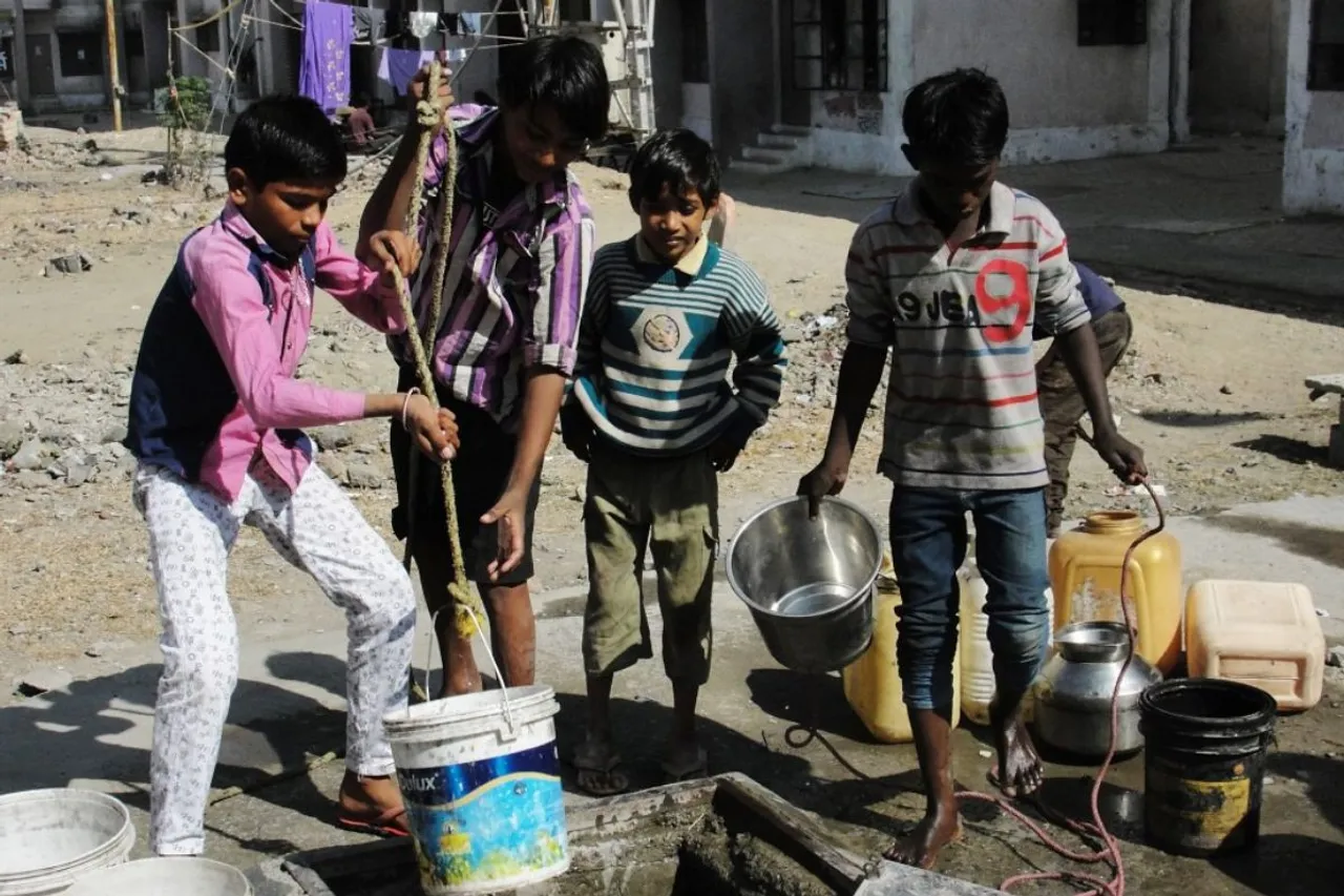 Delhi imposes fines to combat water wastage amid acute shortage