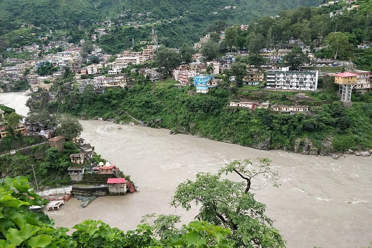 The main stream of the Ganges and the Alaknanda in Uttarakhand. Photo Credit: Japleenpasricha/Wikimedia Commons