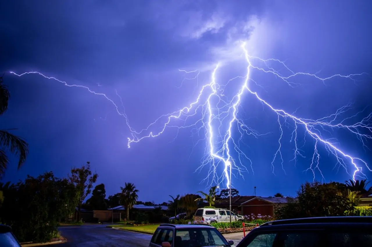 In Madhya Pradesh, lightning strikes deadlier than floods, heatwaves, officials doubt NCRB data