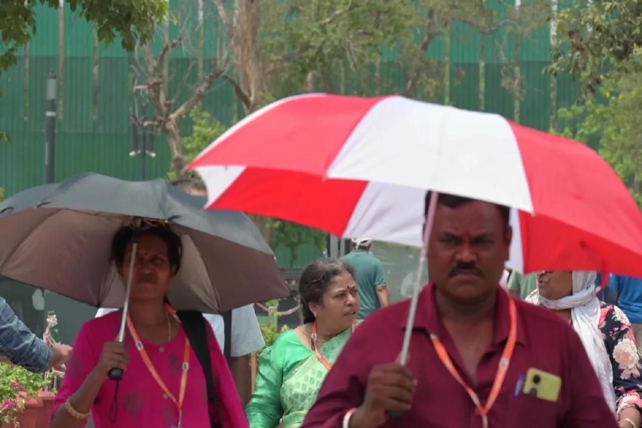 Delhi Records Highest Ever Temperature, Hits 52.3 Degrees