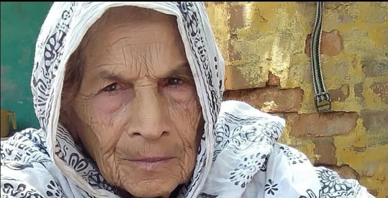 delhi violence : 85 year old elderly woman akbari burnt alive fire at home bhajanpura's gamri village