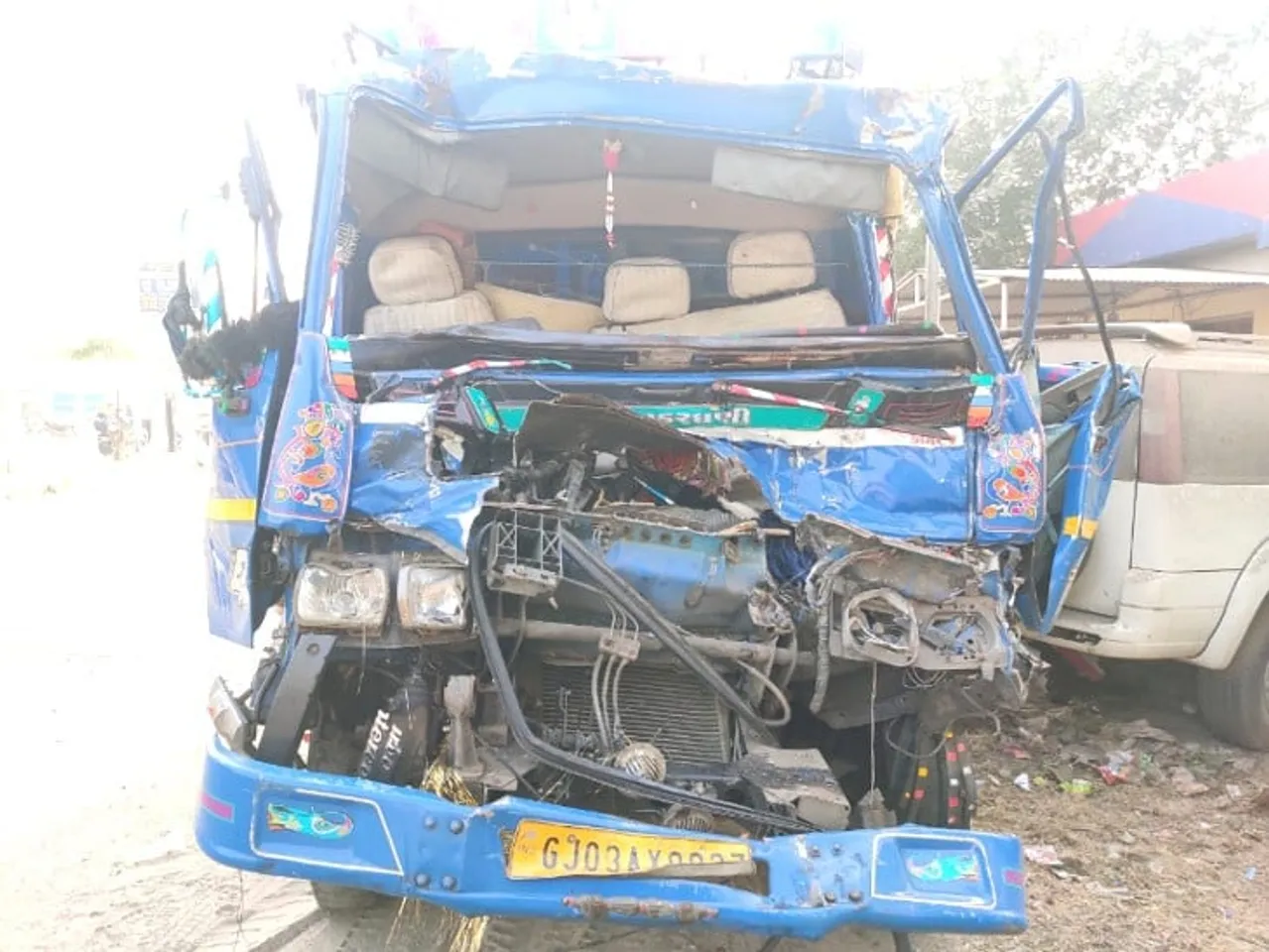 Gujarat: 11 killed, 15 injured in truck accident near Vadodara