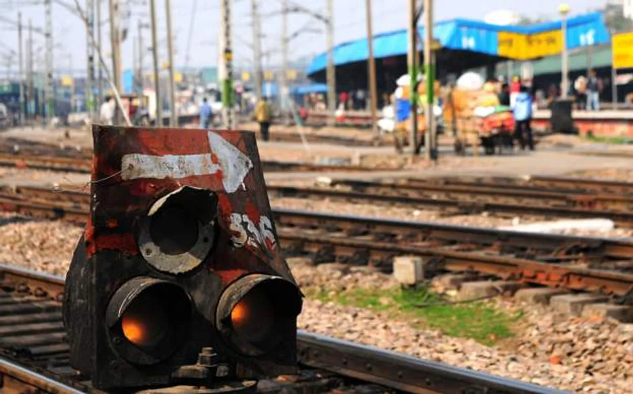 Punjab: Railways cancelled 41 trains due to protests by farmers