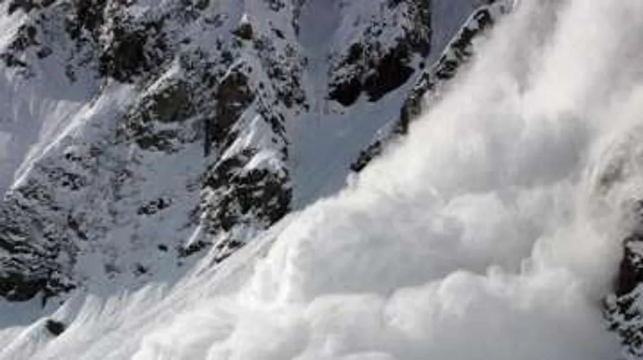 Soldier killed, two injured after avalanche hits Army post in Kashmir's Kupwara